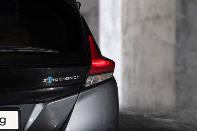 2019 NISSAN LEAF - 8