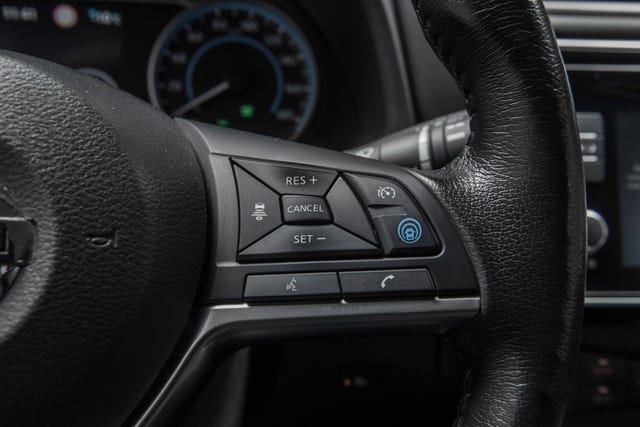 2019 NISSAN LEAF - 17