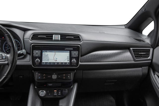 2019 NISSAN LEAF - 20