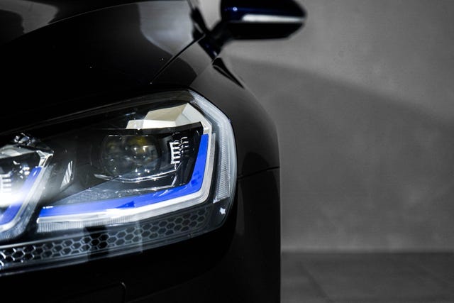 WVWZZZAUZJW808298 2018 VOLKSWAGEN GOLF-4