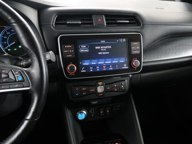 2020 NISSAN LEAF - 13