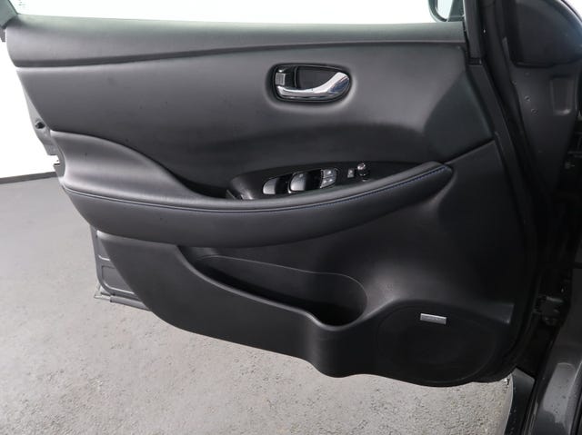 2020 NISSAN LEAF - 16
