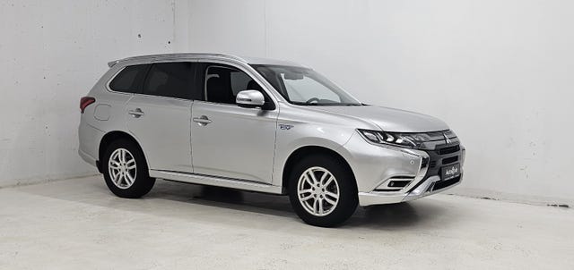 JMBXDGG3WLZ038573 2020 MITSUBISHI OUTLANDER-2