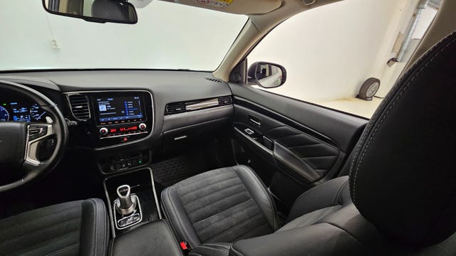 2020 MITSUBISHI OUTLANDER - 19
