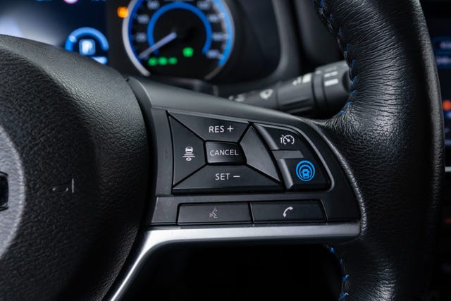 2020 NISSAN LEAF - 18