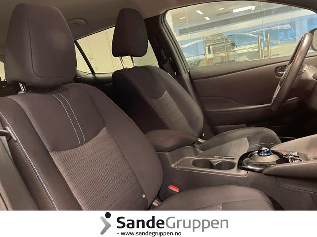 2018 NISSAN LEAF - 13