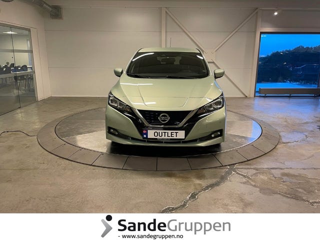 SJNFAAZE1U0018013 2018 NISSAN LEAF-1