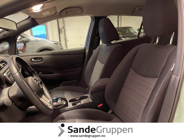 2018 NISSAN LEAF - 12