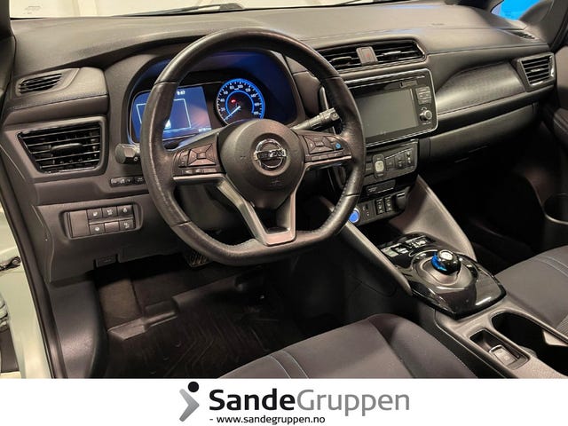 2018 NISSAN LEAF - 10