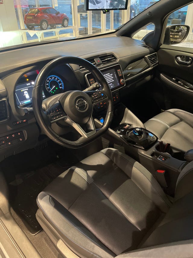 2020 NISSAN LEAF - 7