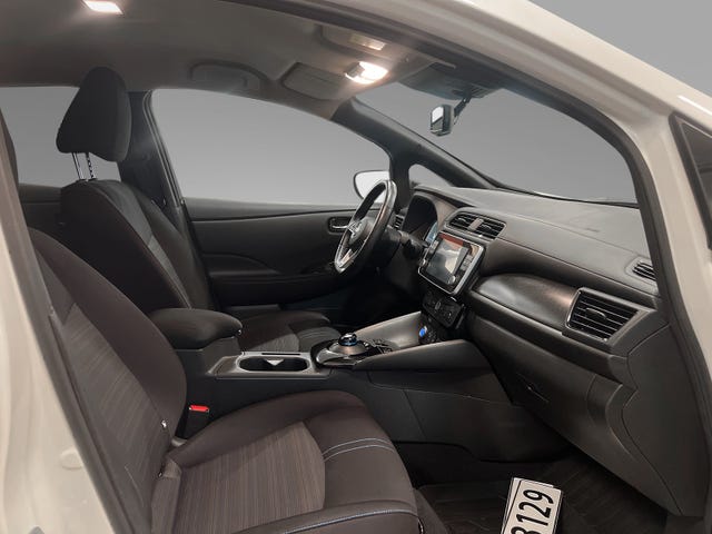 2020 NISSAN LEAF - 21
