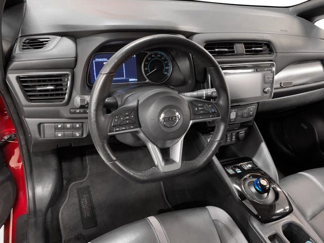 2018 NISSAN LEAF - 8