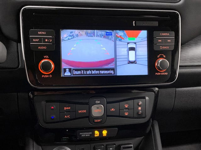 2018 NISSAN LEAF - 10