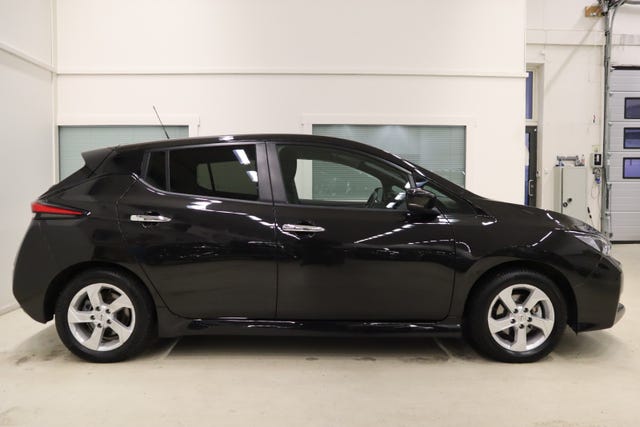 SJNFAAZE1U0106186 2020 NISSAN LEAF-2