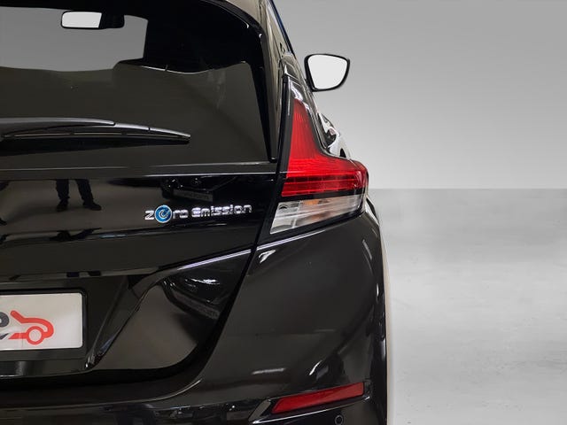 2020 NISSAN LEAF - 8