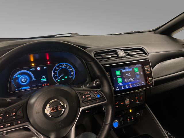 2020 NISSAN LEAF - 18