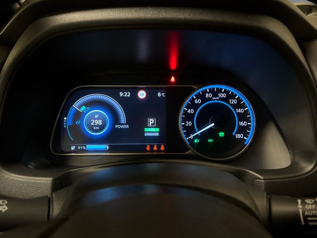 2020 NISSAN LEAF - 18