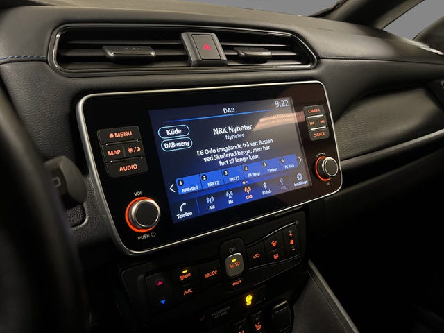 2020 NISSAN LEAF - 20