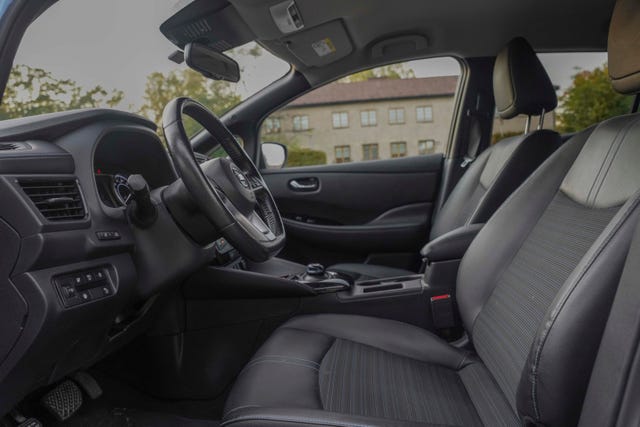2020 NISSAN LEAF - 25