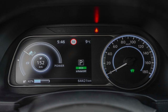 2020 NISSAN LEAF - 12