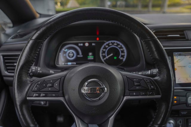 2020 NISSAN LEAF - 11