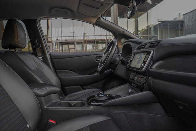 2020 NISSAN LEAF - 21