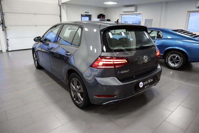 WVWZZZA0ZJW908891 2018 VOLKSWAGEN GOLF-2