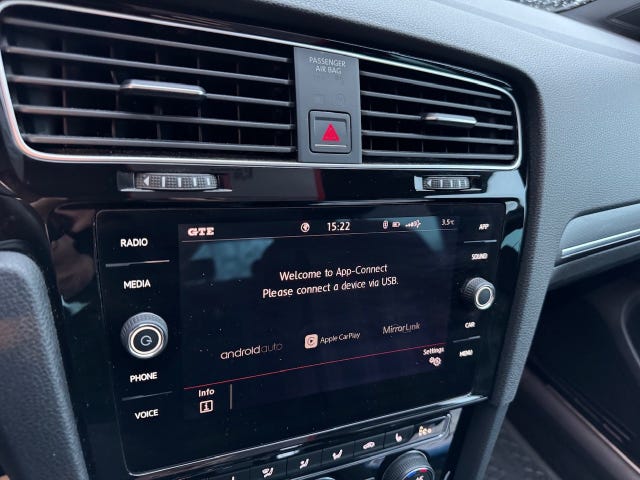2018 VOLKSWAGEN GOLF - 25