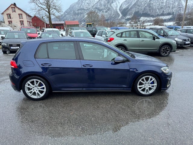 WVWZZZAUZJW811544 2018 VOLKSWAGEN GOLF-3