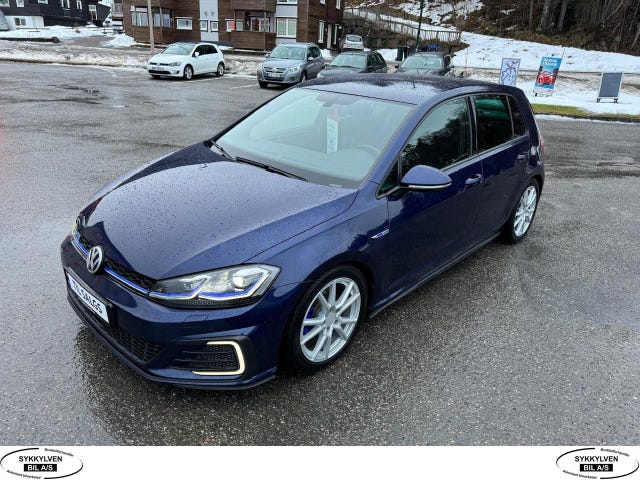 WVWZZZAUZJW811544 2018 VOLKSWAGEN GOLF-0