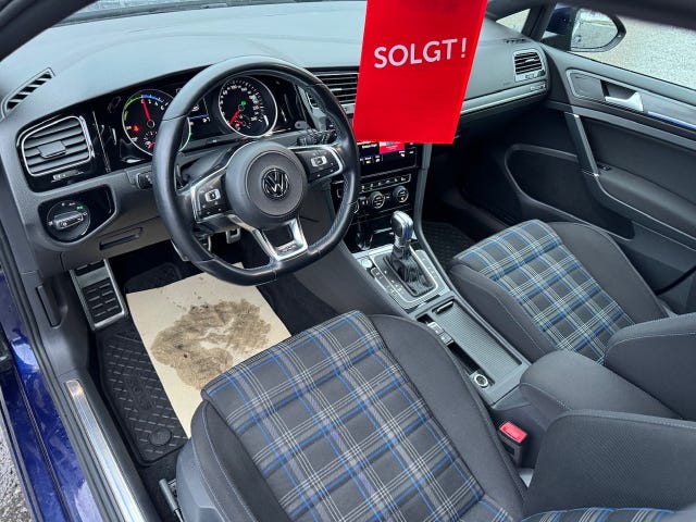2018 VOLKSWAGEN GOLF - 12