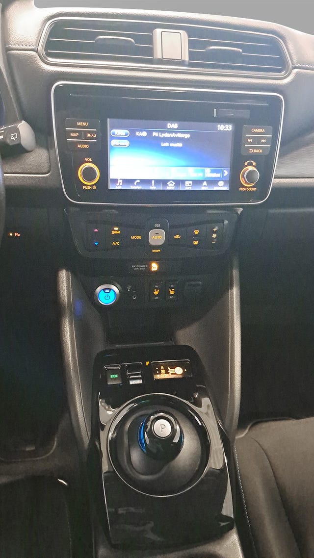 2018 NISSAN LEAF - 14