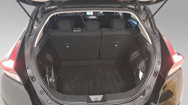 2018 NISSAN LEAF - 11