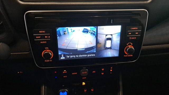 2018 NISSAN LEAF - 15