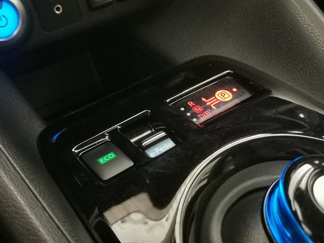 2020 NISSAN LEAF - 19