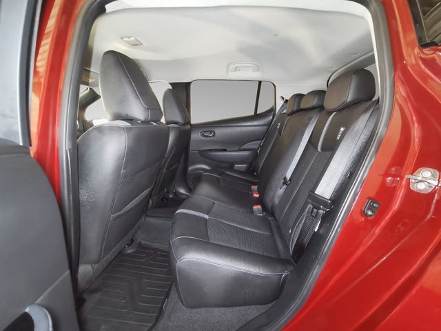 2020 NISSAN LEAF - 11