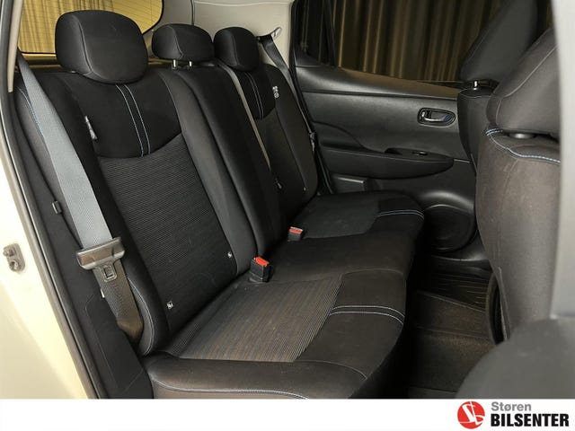2018 NISSAN LEAF - 32