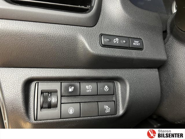 2018 NISSAN LEAF - 17