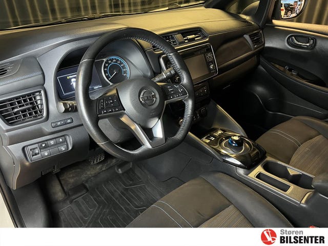 2018 NISSAN LEAF - 15