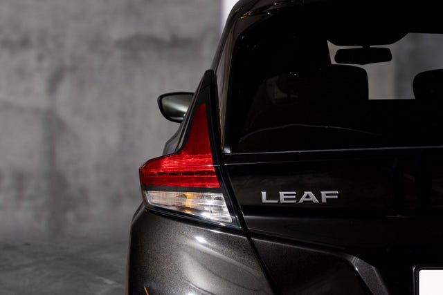2022 NISSAN LEAF - 8