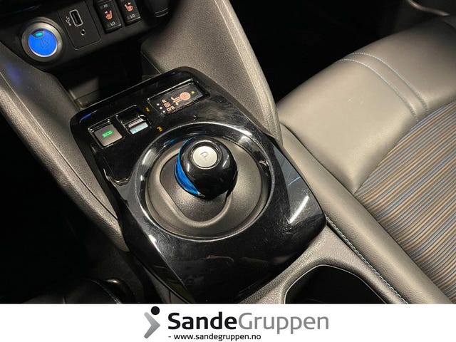 2020 NISSAN LEAF - 18