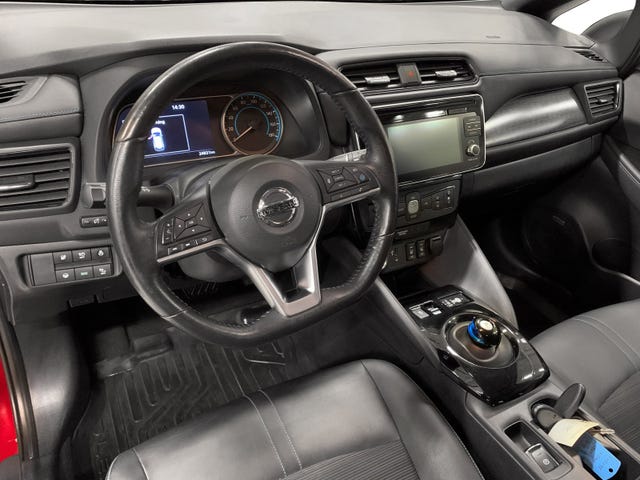 2018 NISSAN LEAF - 8