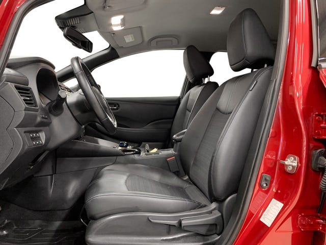 SJNFAAZE1U0021952 2018 NISSAN LEAF-5