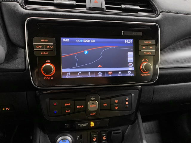 2018 NISSAN LEAF - 9