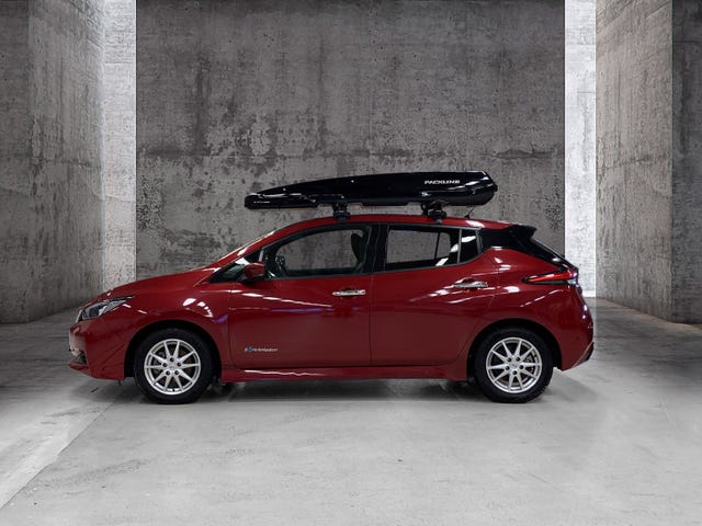 SJNFAAZE1U0021952 2018 NISSAN LEAF-2