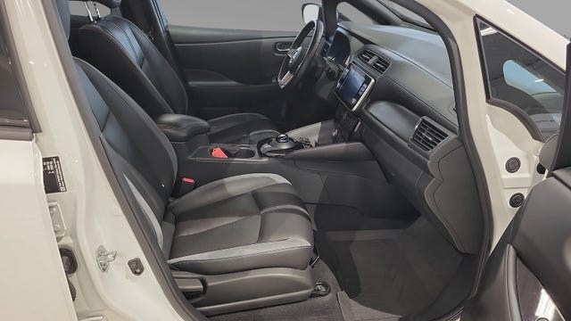 2020 NISSAN LEAF - 22