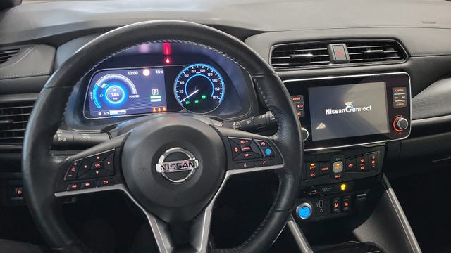 2020 NISSAN LEAF - 18
