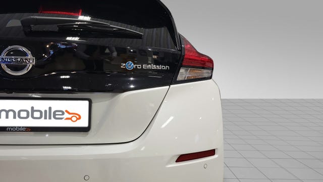 2020 NISSAN LEAF - 9