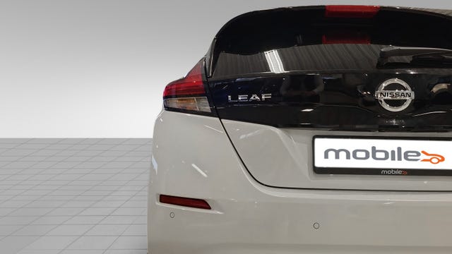 2020 NISSAN LEAF - 8