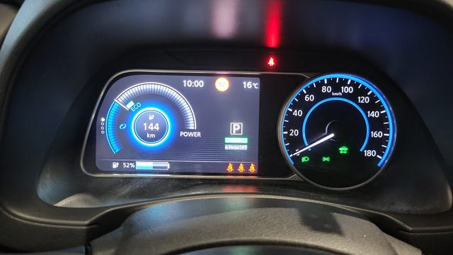 2020 NISSAN LEAF - 20